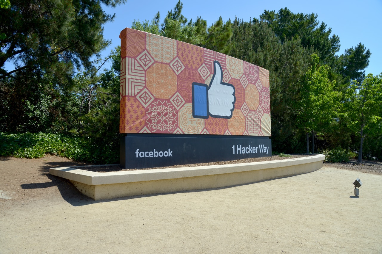 Lajki na FB, czyli jak promować się na Facebooku